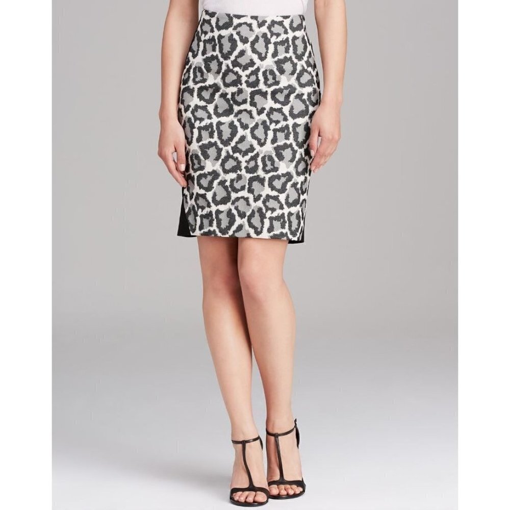 DVF Emma Black/Gray Leopard Print Pencil Skirt Size 6 Diane von Furstenberg